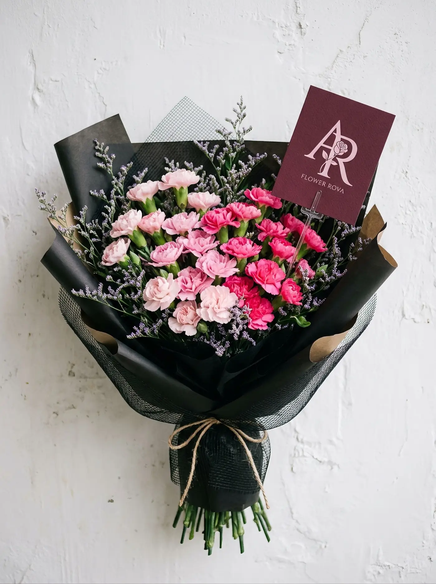 The Sugar Pink — Spray carnation, three tones of pink