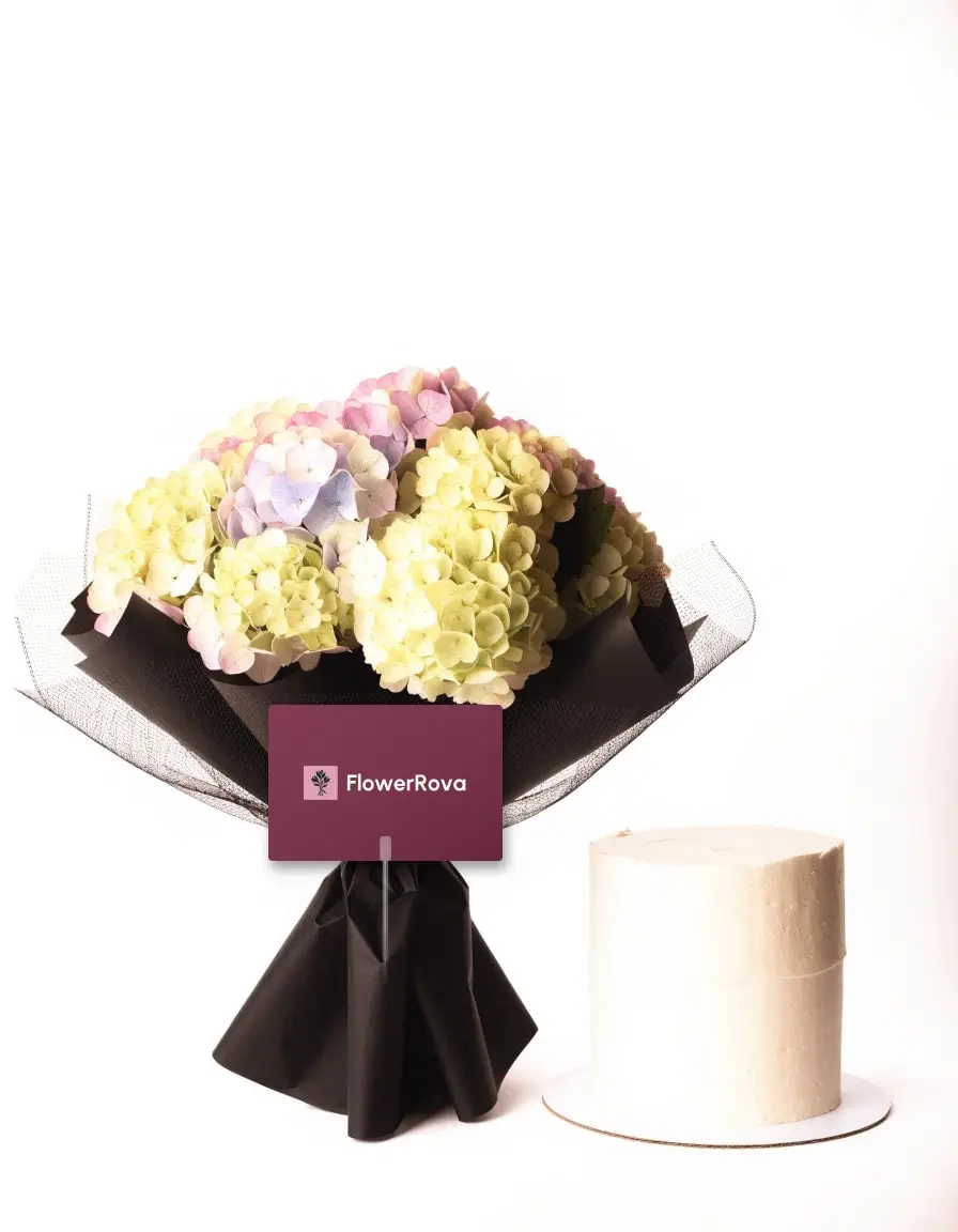 10 Hydrangeas beside a cake (0.5 lb), product visualisation