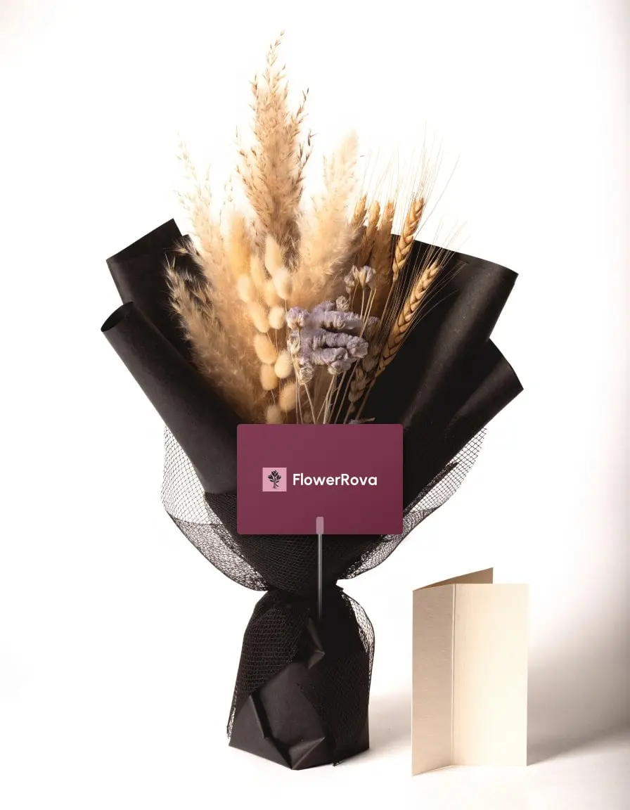 Dried mixed bouquet beside a pop-up card, product visualisation